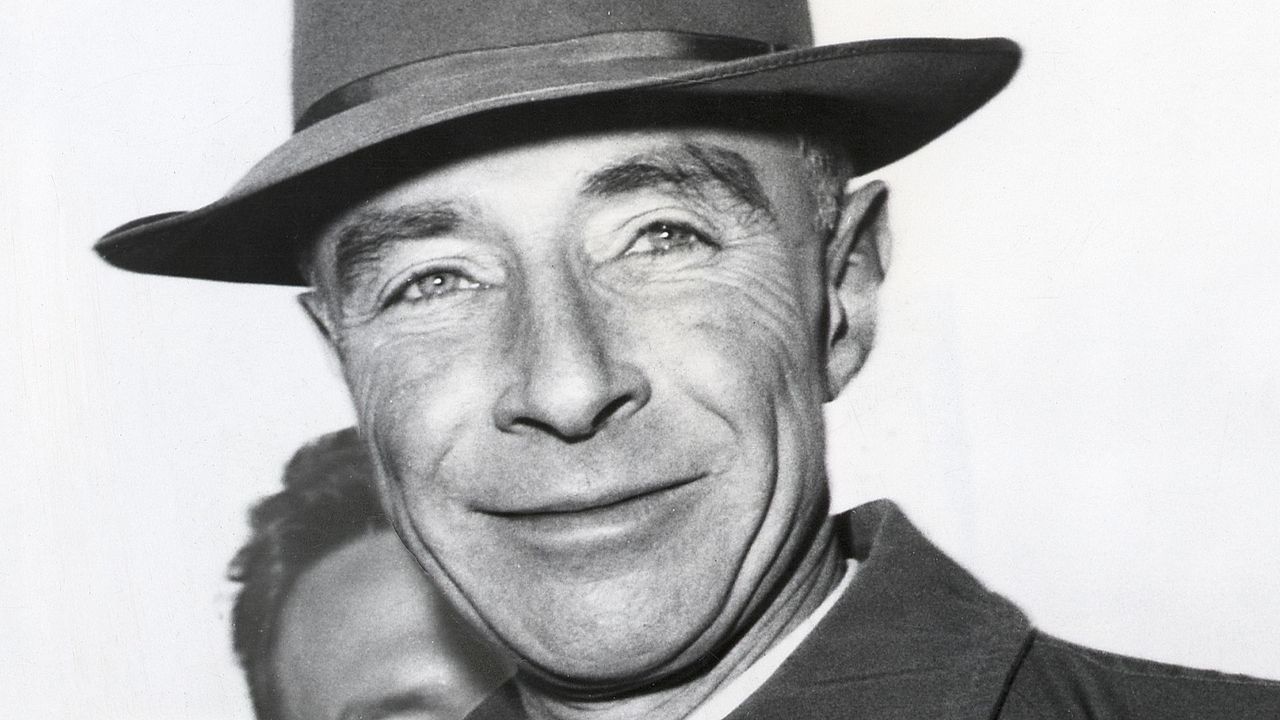 Oppenheimer: The Scientist Who Helped Make a Big Boom